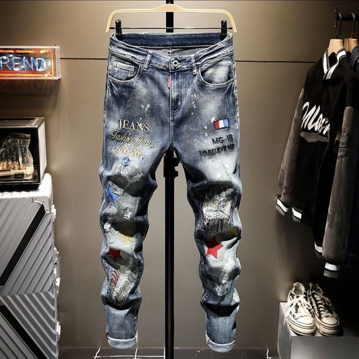 Embroidery On Jeans - 고급 미국 중공업 스타일 찢어진 자수