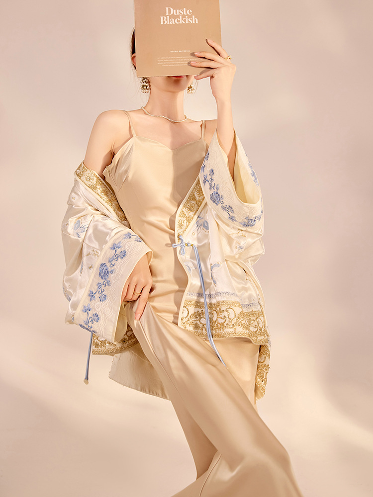 2026년 봄 고급 신상 중국풍 나비 자수 럭셔리 루즈 - Embroidery Knit 리뷰 및 가격