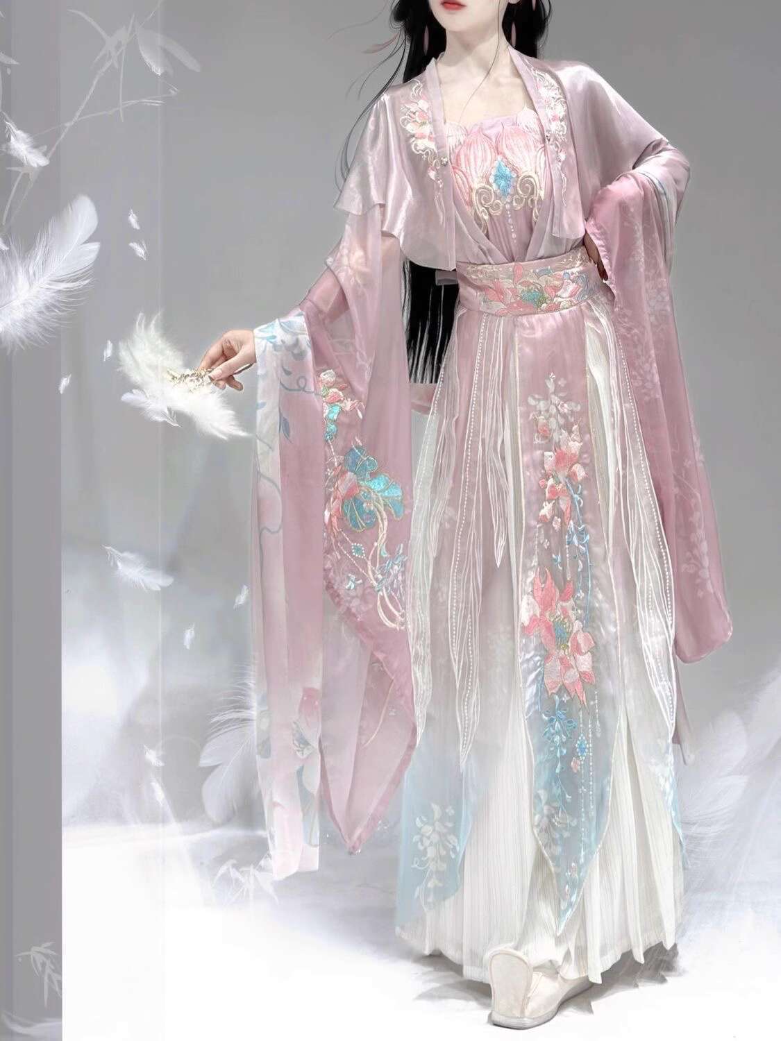 새로운 Hanfu Wei Jinfeng 중공업 자수 허 - Embroidery Knit 리뷰 및 가격