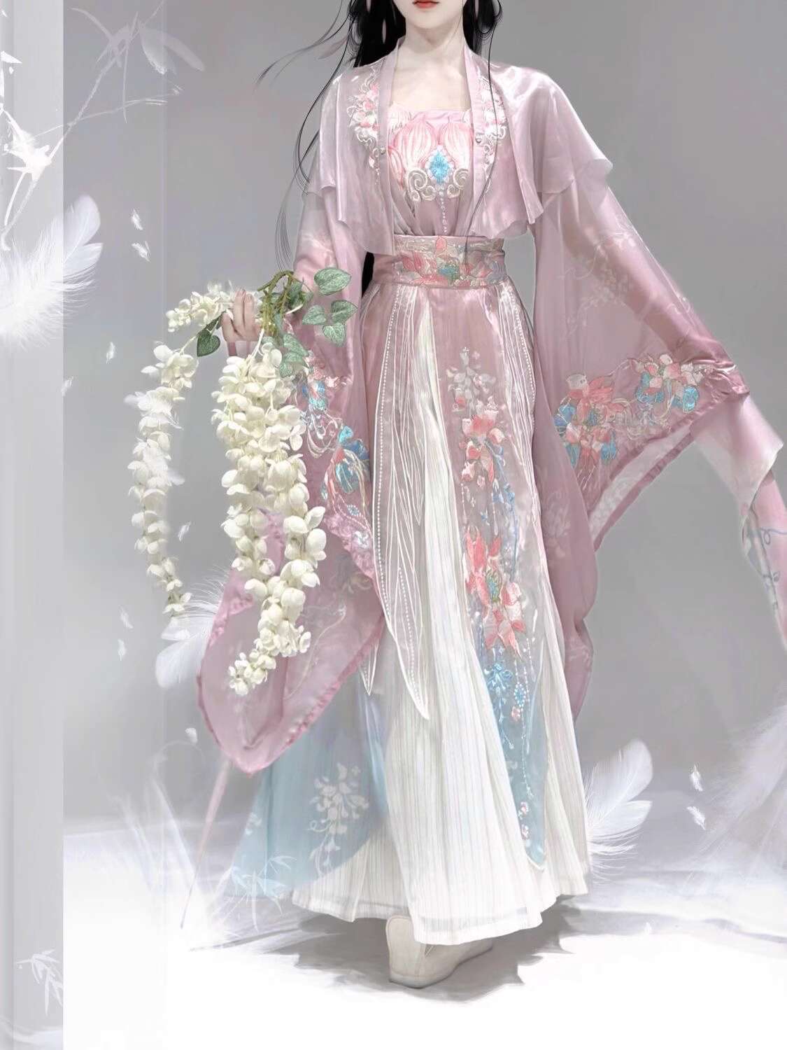 새로운 Hanfu Wei Jinfeng 중공업 자수 허 - Embroidery Knit 리뷰 및 가격
